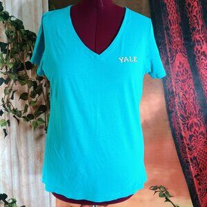 EUC Under Armour XL Turquoise Yale University Charged Cotton HeatGear V-Neck Tee